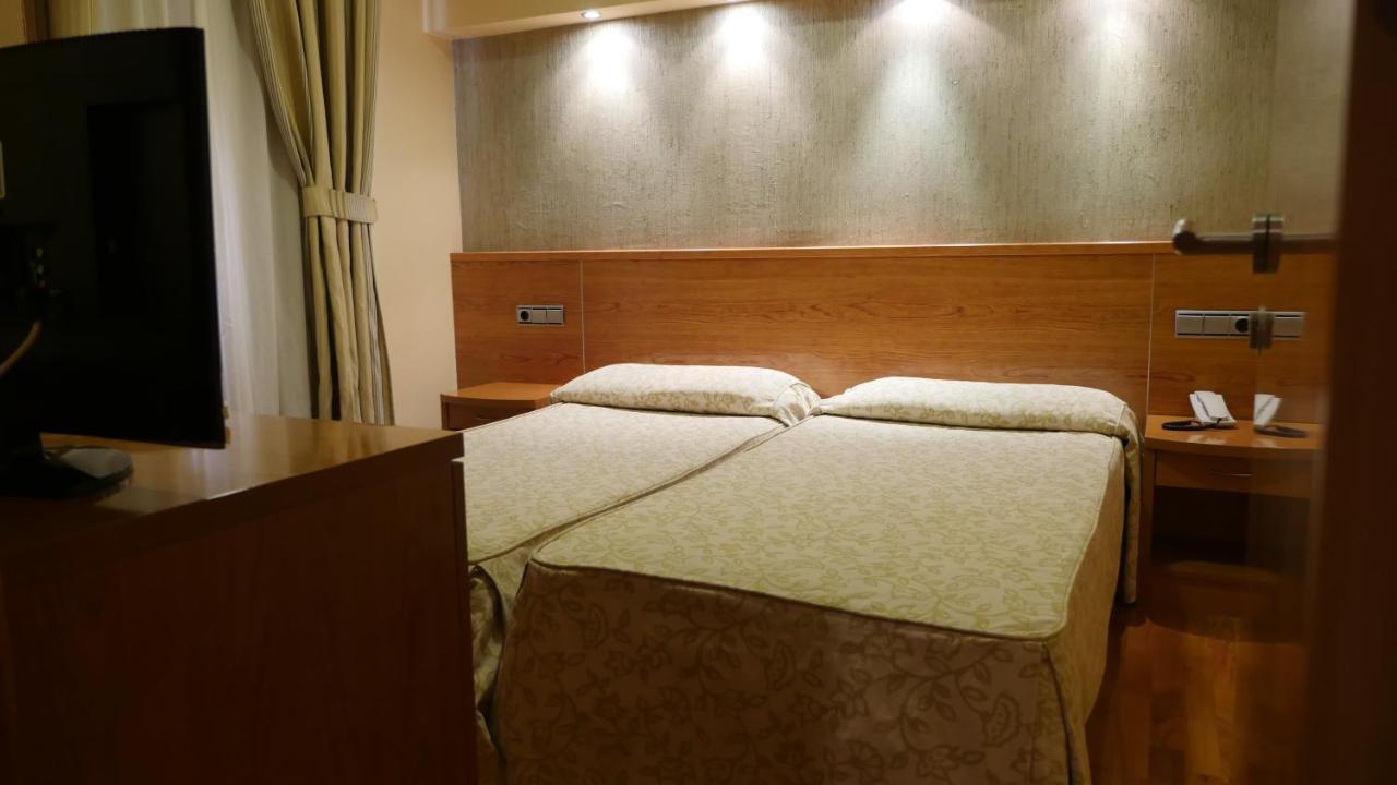 Hotel Rusadir Мелилья Экстерьер фото